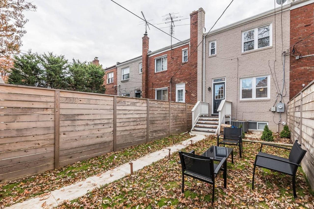 Beautiful 3Br 2Ba House With Cozy Backyard By Cozysuites Alexandria Exteriör bild